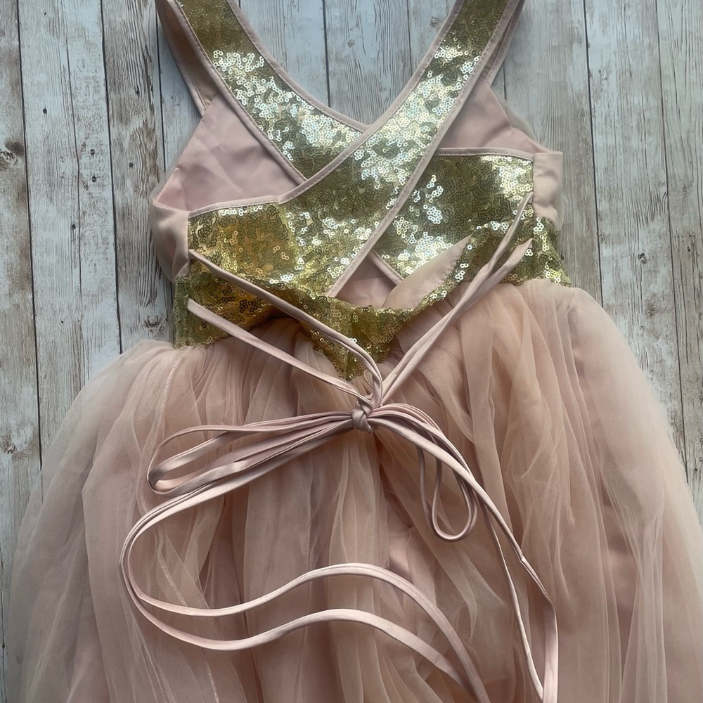 Stunning Girls dress full length size medium